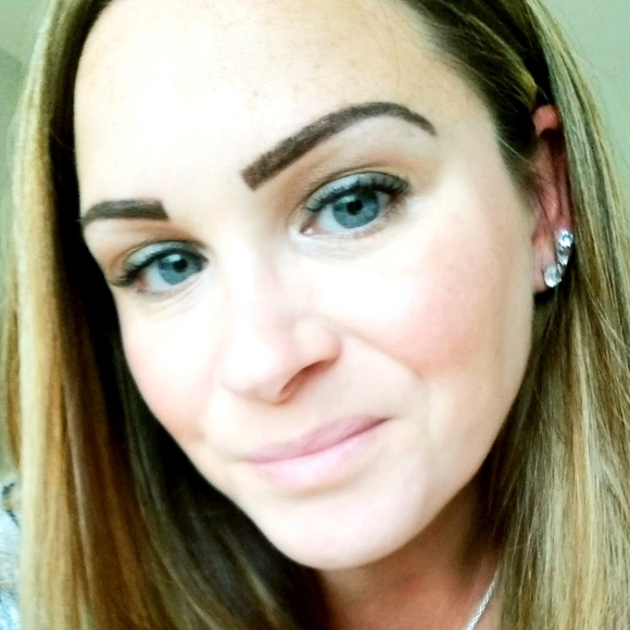 Meet your Posher, Tasha! - Picture 2 of 2